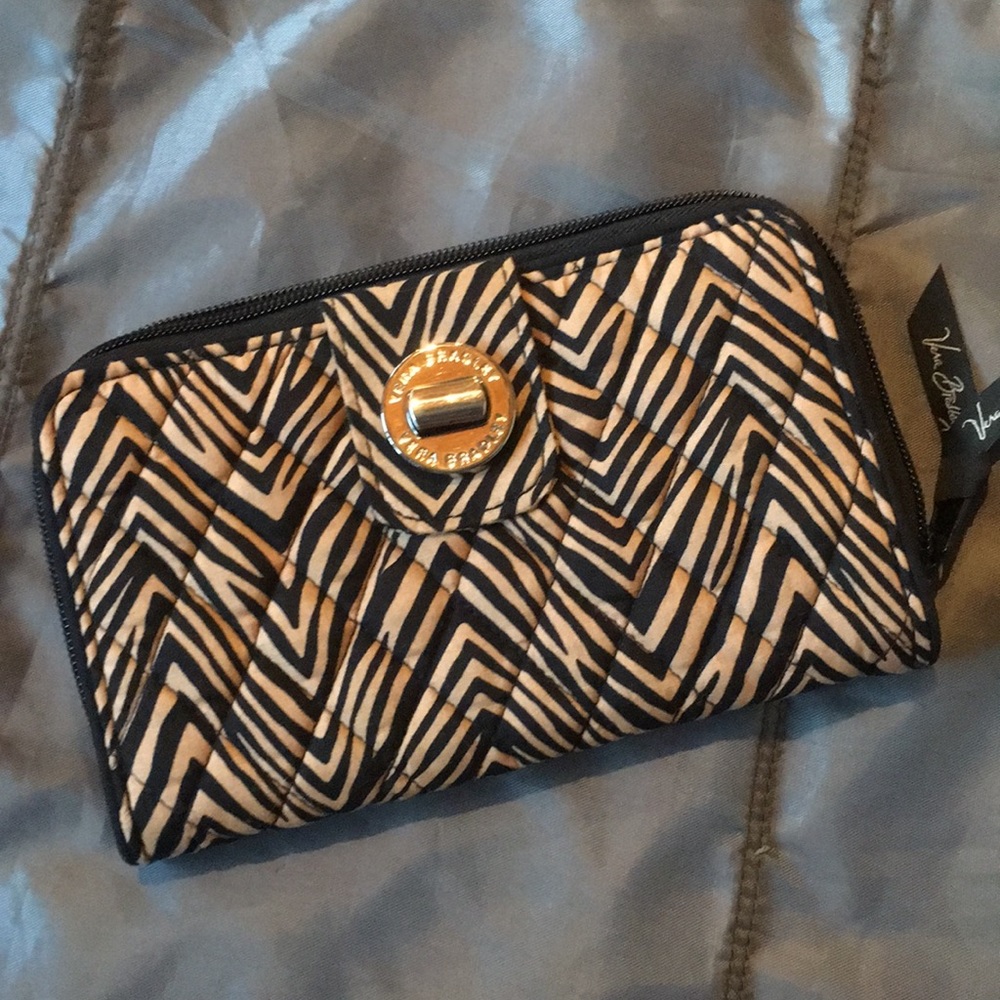 NWOT Vera Bradley Animal print Clutch